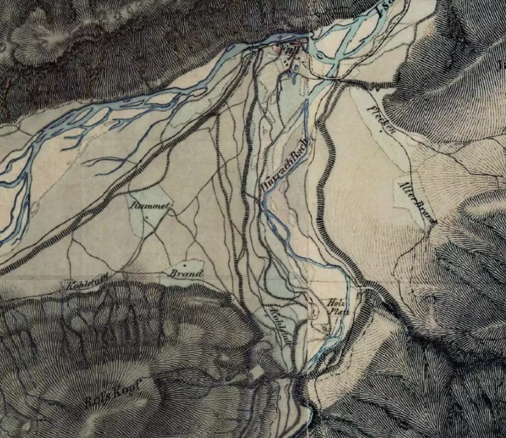 Historische Karte mit Flüssen, Straßen und Ortsnamen in einer Gebirgsregion, mit blauen Linien für Wasserstraßen und schattierten Bereichen, die die Höhe des Geländes anzeigen.