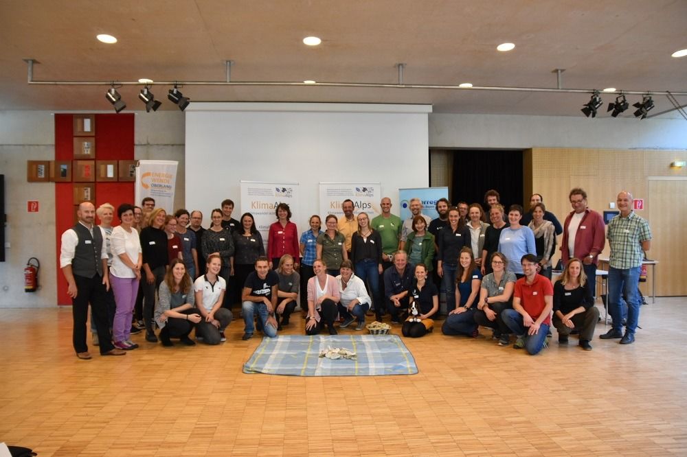 Gruppenfoto der Teilnehmer der KlimaAlps Auftaktveranstaltung